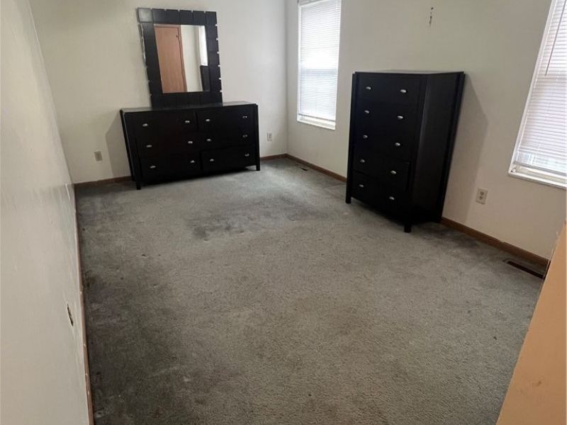 1296 Andrus Street , Akron, OH 44301 Photo 5