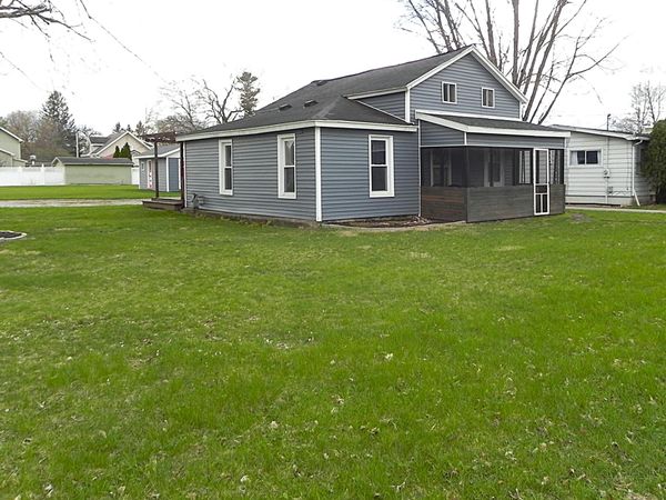 330 E Market Street, Centreville, MI 49032