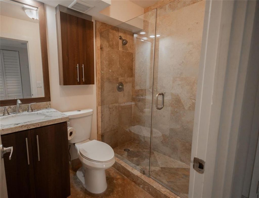 4152 Inverrary Drive, Unit 202, Lauderhill, FL 33319 Photo