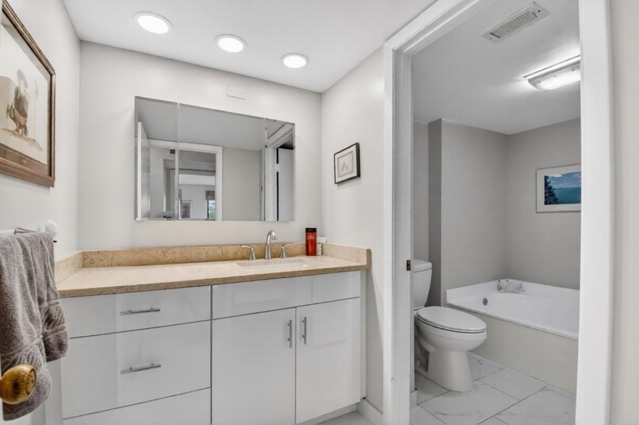 10 Southport Lane, Unit A, Boynton Beach, FL 33436 Photo