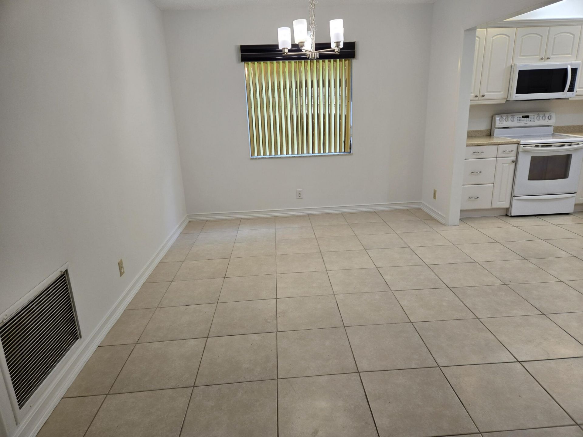 10125 NW 71st Street, Tamarac, FL 33321 Photo