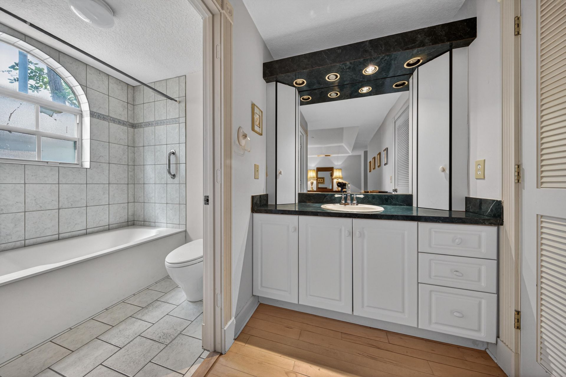 2501 NE 14th Street, Unit 301, Pompano Beach, FL 33062 Photo