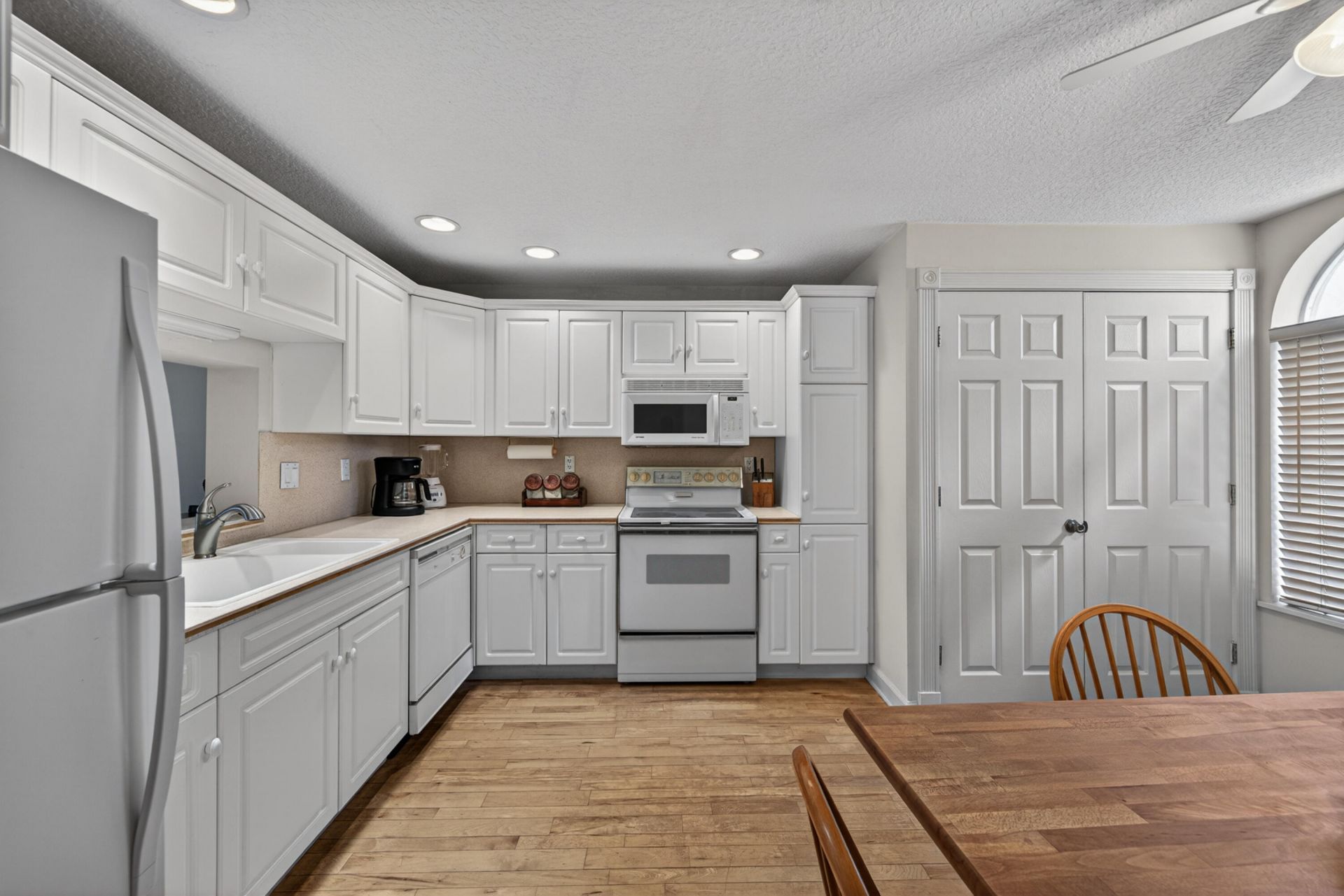 2501 NE 14th Street, Unit 301, Pompano Beach, FL 33062 Photo