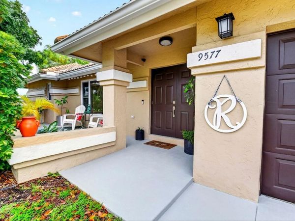 9577 Majestic Way, Boynton Beach, FL 33437