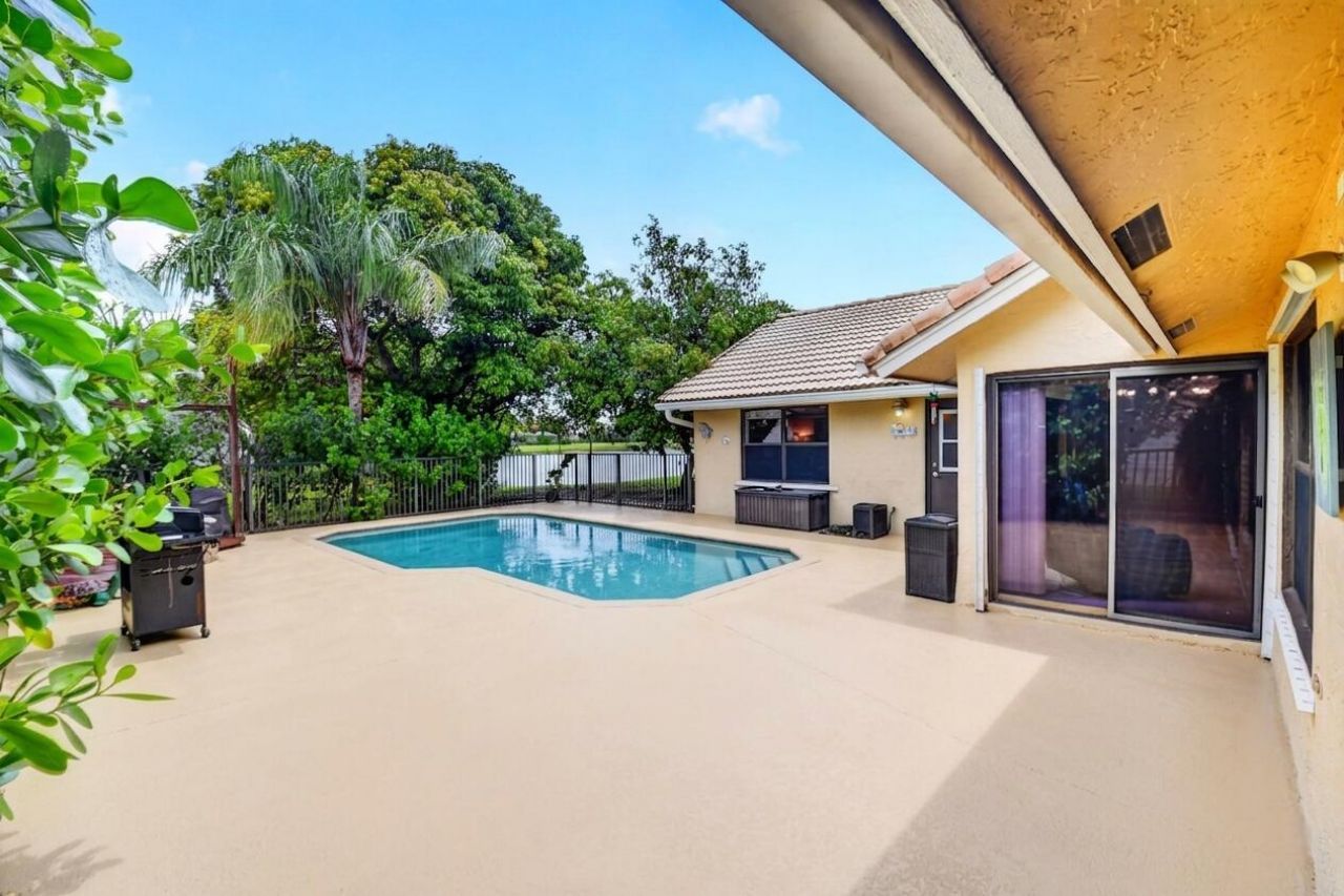 9577 Majestic Way, Boynton Beach, FL 33437 Photo