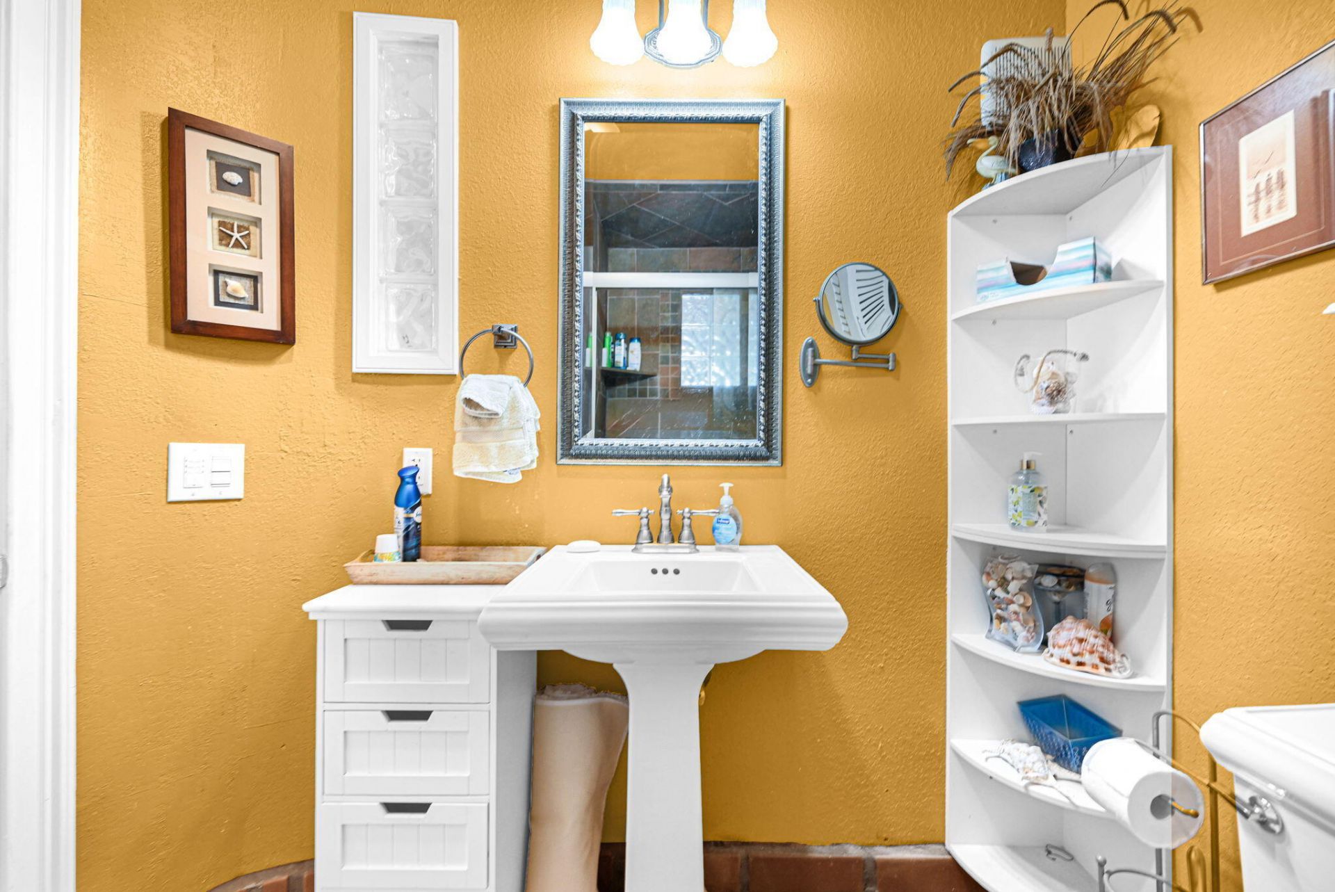 1800 N Ocean Drive, Unit 204, Hollywood, FL 33019 Photo