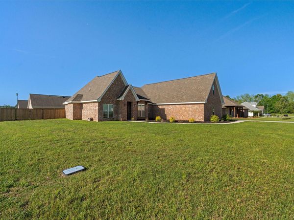 13 Grand Cove, Petal, MS 39465
