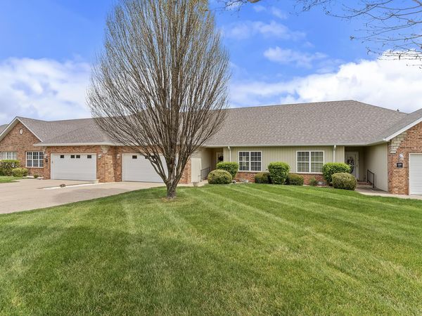 1398 N Sandy Creek Circle, Unit 4, Nixa, MO 65714