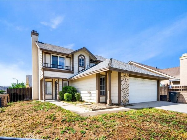 10235 Basalt, Mentone, CA 92359