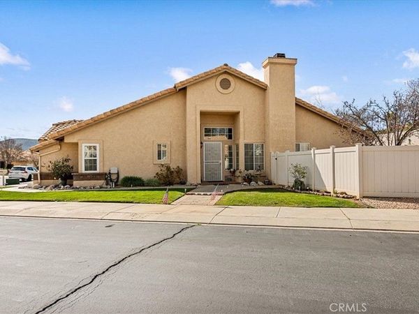 625 S Shinecock, Banning, CA 92220