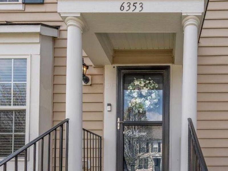 6353 Needletail Road, Unit 24, Columbus, OH 43230 Photo 3