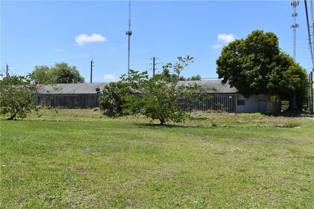 2202 SE Lucaya Street, Port Saint Lucie, FL 34952 Photo