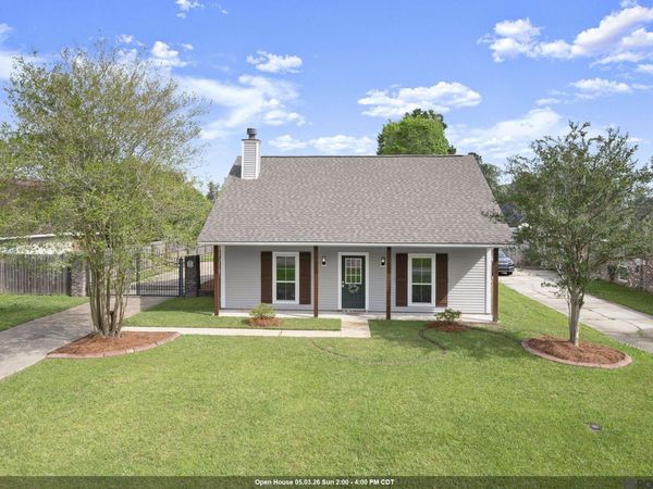 7367 Cherrydale Dr, Denham Springs, LA 70706