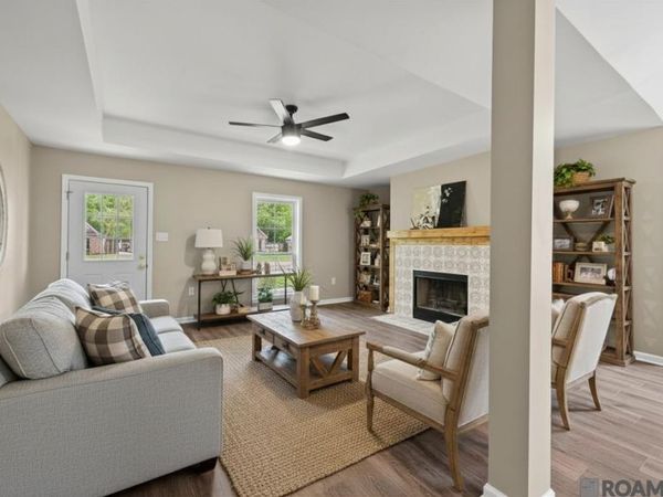 7367 Cherrydale Dr, Denham Springs, LA 70706
