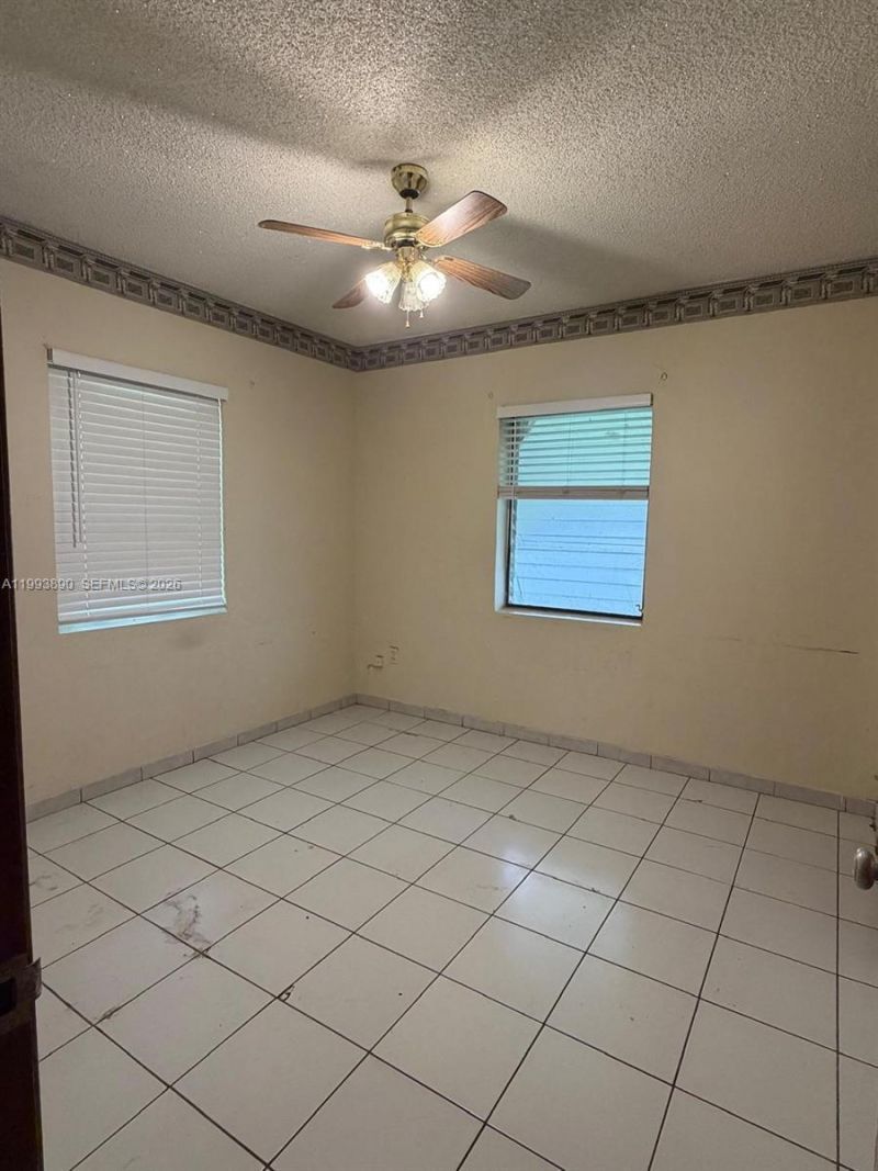 6371 SW 34th St, Miami, FL 33155 Photo