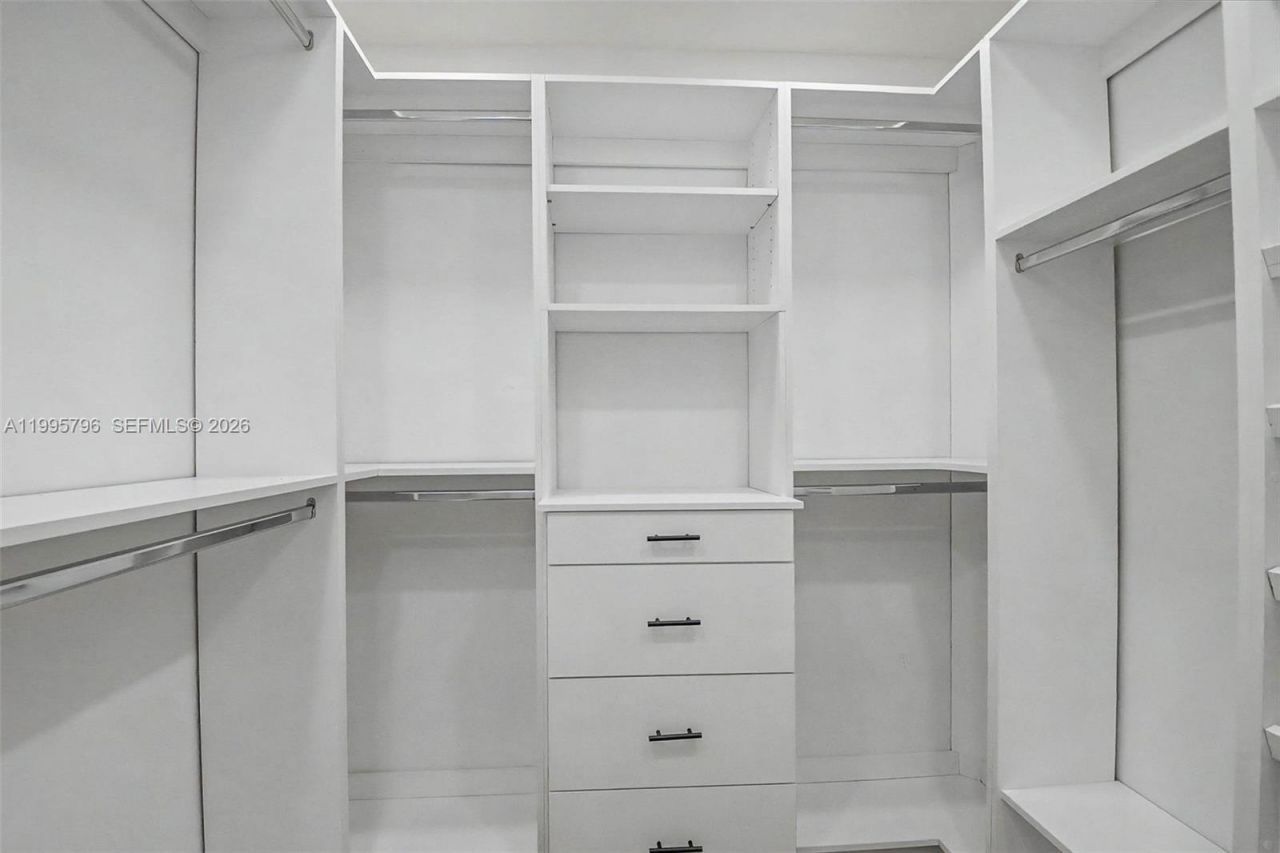 17050 SW 83rd Ave , Palmetto Bay, FL 33157 Photo