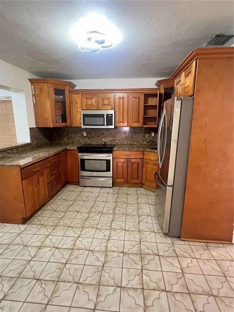 341 Aladdin St, Opa Locka, FL 33054 Photo