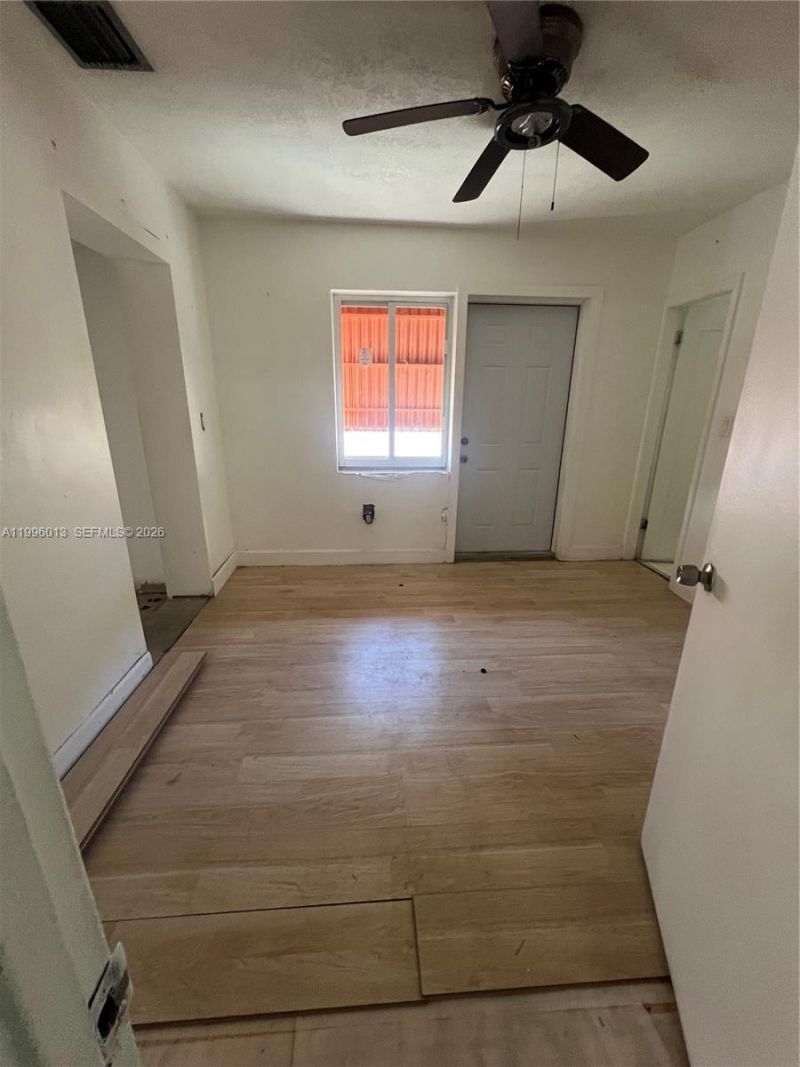341 Aladdin St, Opa Locka, FL 33054 Photo