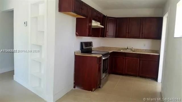 1218 NW 15th St, Fort Lauderdale, FL 33311 Photo