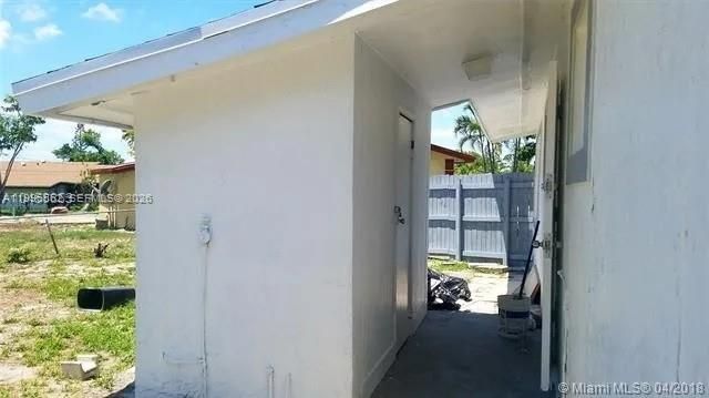1218 NW 15th St, Fort Lauderdale, FL 33311 Photo