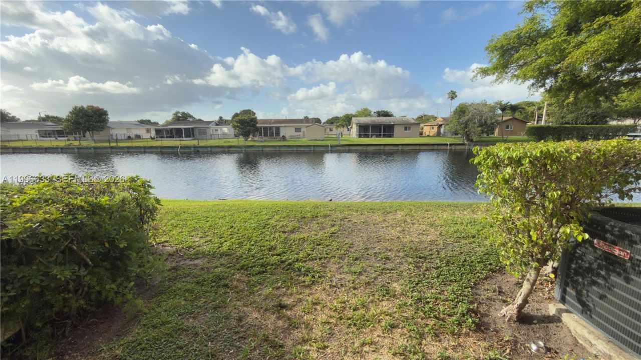 7610 Westwood Dr , Unit 109, Tamarac, FL 33321 Photo