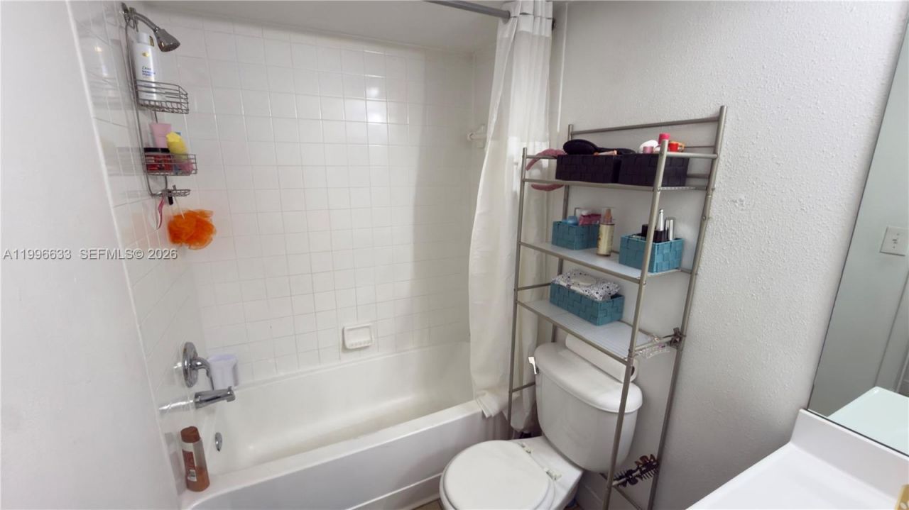 7610 Westwood Dr , Unit 109, Tamarac, FL 33321 Photo