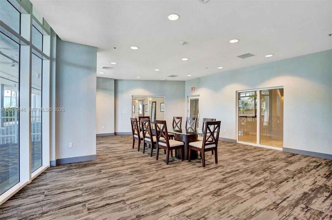 6515 Collins Ave , Unit 804, Miami Beach, FL 33141 Photo