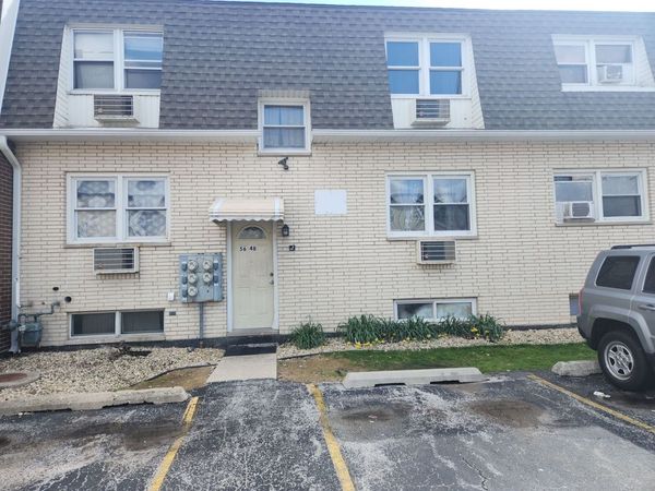 5648 Saint James Court , Oak Lawn, IL 60453