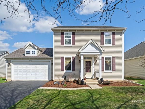 577 Cardinal Avenue , Oswego, IL 60543