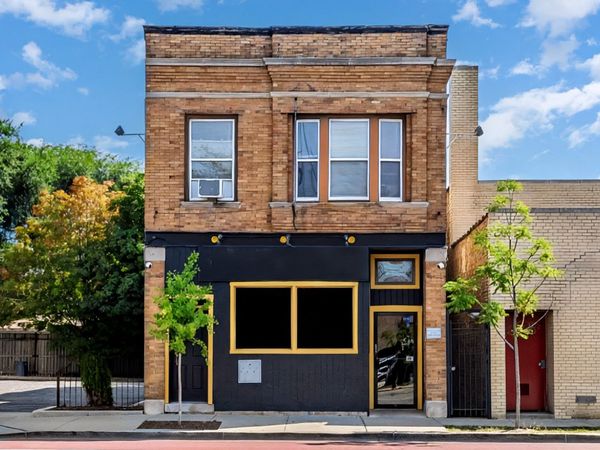 3243 N Western Avenue , Chicago, IL 60618