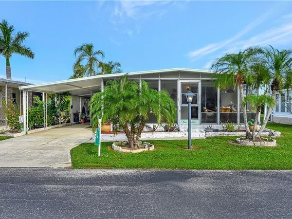 114 Enchanting BLVD , NAPLES, FL 34112