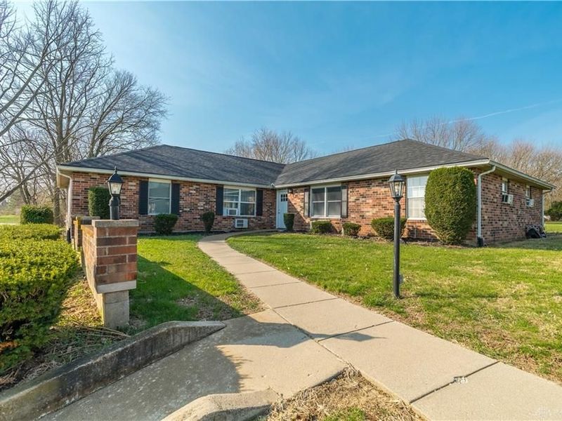 8397 Bennett Drive, Piqua, OH 45356 Photo 1