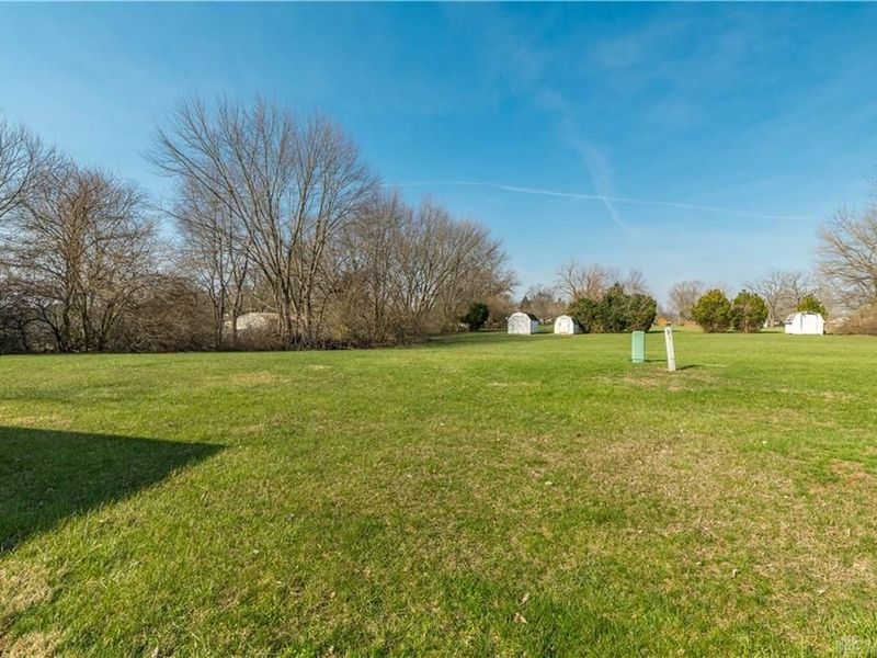 8397 Bennett Drive, Piqua, OH 45356 Photo 19