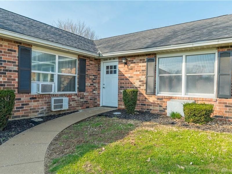 8397 Bennett Drive, Piqua, OH 45356 Photo 3