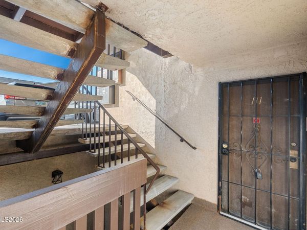 111 Vista Rafael Parkway, Reno, NV 89503