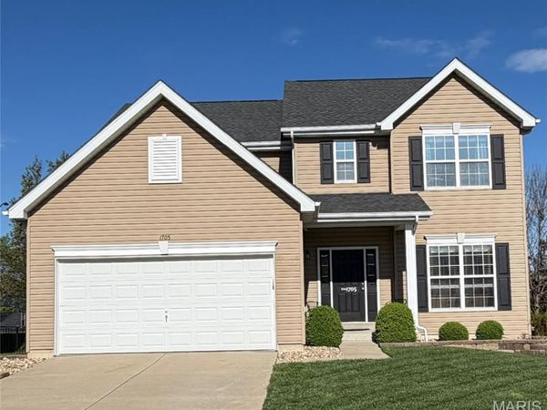1705 Misty Manor Court, St Peters, MO 63376