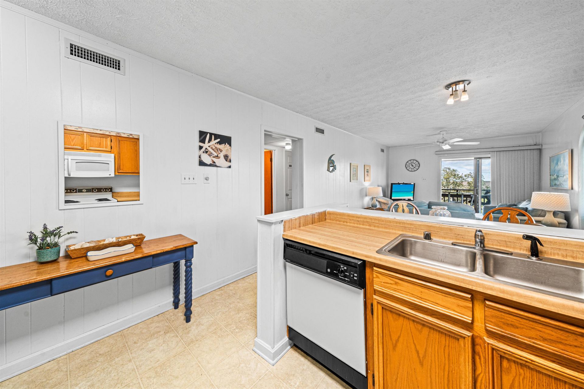 9501 Shore Dr.  Photo 10