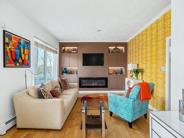 765 Walnut St, Lynnfield, MA 01940