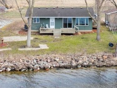 17009 Dickenson Lane, Waterville, MN 56096
