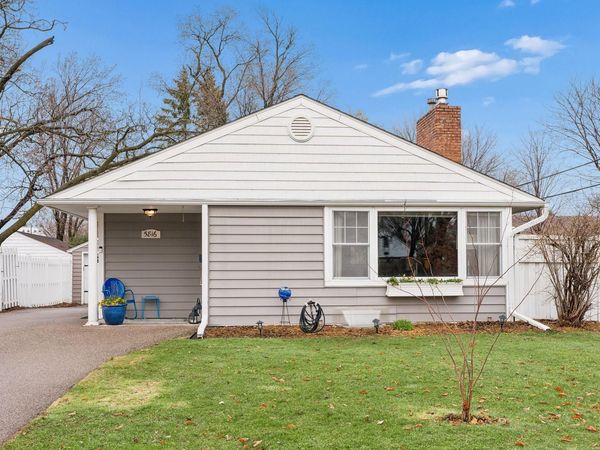 5816 Queen Avenue S, Minneapolis, MN 55410