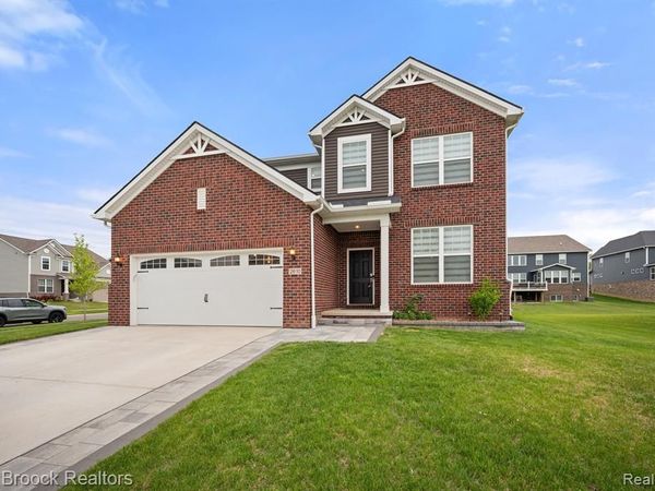 2610 IRONTON Drive, Commerce Twp, MI 48382