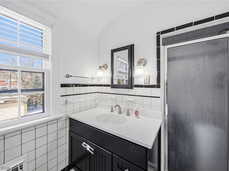 2476 Channing Road , University Heights, OH 44118 Photo 15