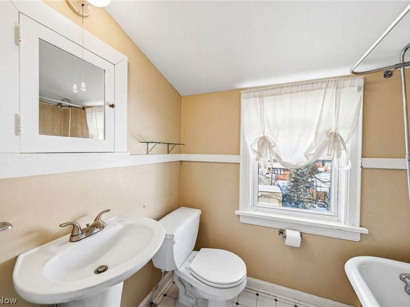 2476 Channing Road , University Heights, OH 44118 Photo 23