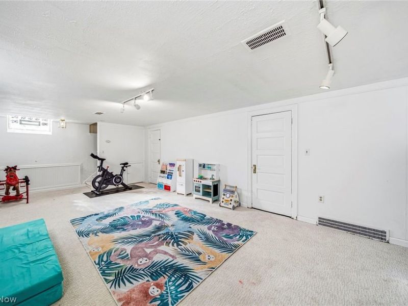 2476 Channing Road , University Heights, OH 44118 Photo 26