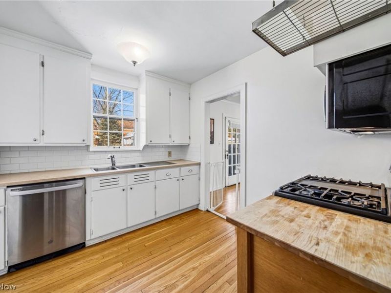 2476 Channing Road , University Heights, OH 44118 Photo 7