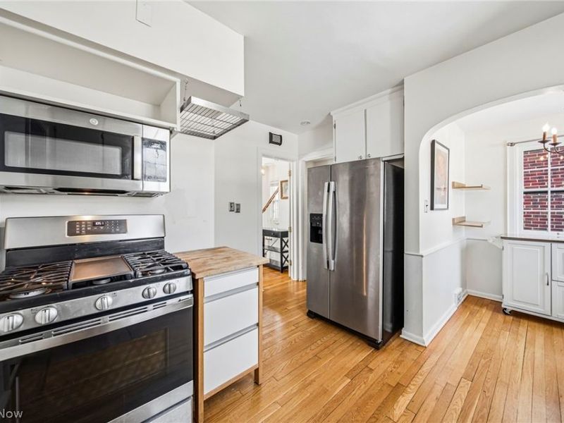 2476 Channing Road , University Heights, OH 44118 Photo 8