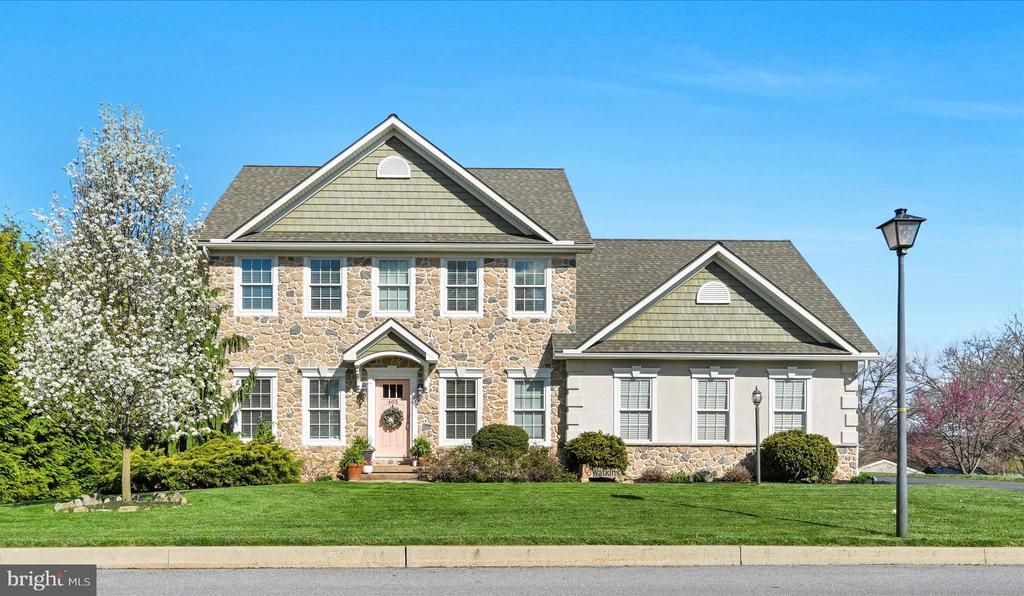 405 Clays Crossing, Lebanon, PA 17042 Main Photo