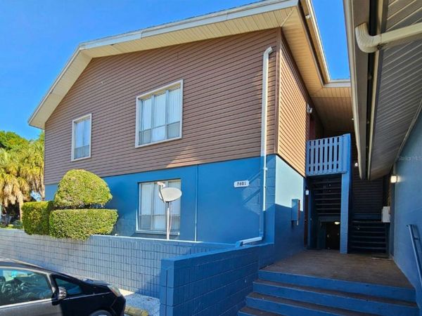 7601 PAULA DRIVE , Unit 3, TAMPA, FL 33615