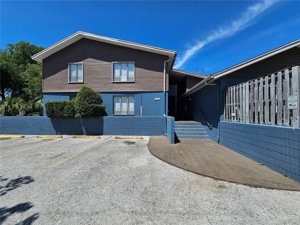 7601 PAULA DRIVE, Unit 3, TAMPA, FL 33615