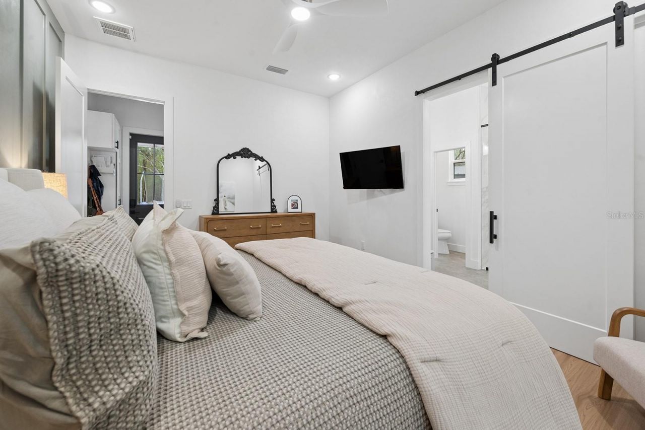 456 SW Bradenton Way, Fort White, FL 32038 Photo